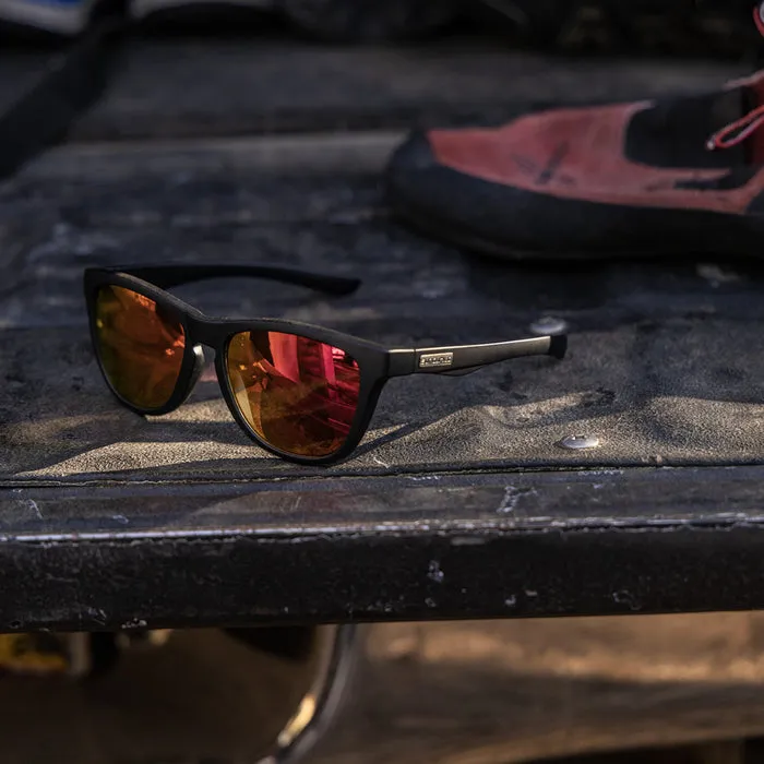 Topsail - Matte Black   Polarized Red Mirror Lenses